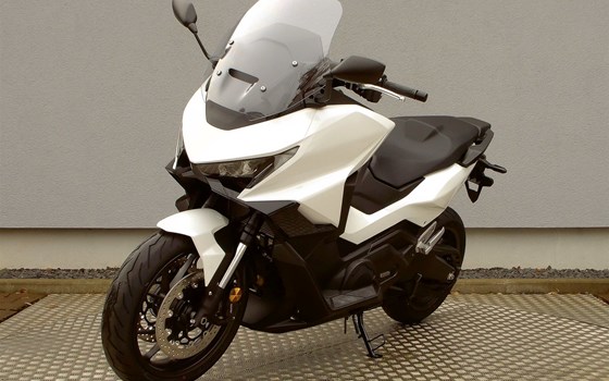 Gebrauchtmotorrad Honda Forza 750 - Bild 4