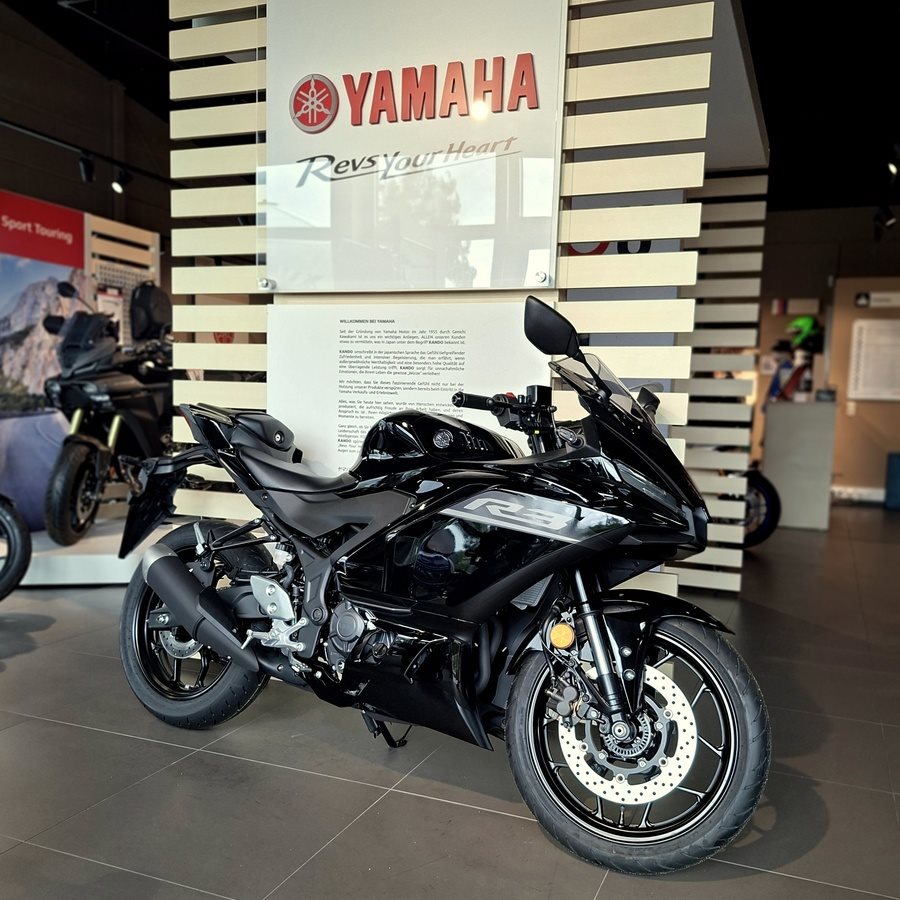Yamaha R3