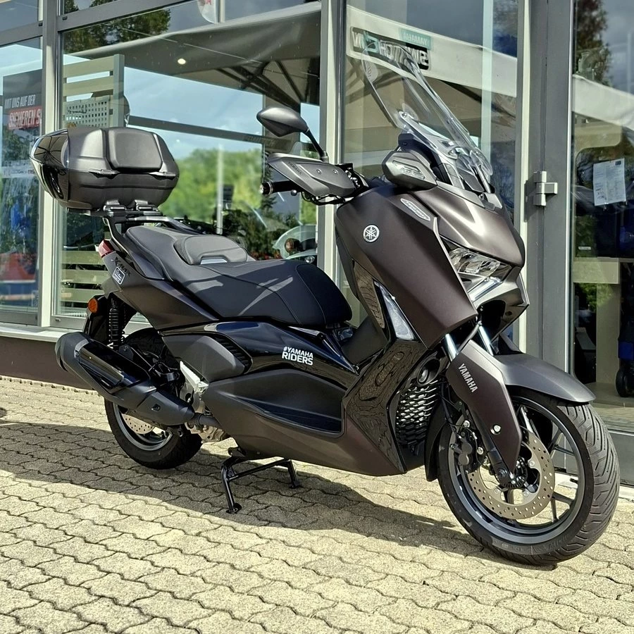 Yamaha XMAX 300 Tech MAX+