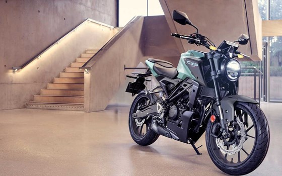 Gebrauchtmotorrad Honda CB125R - Bild 3