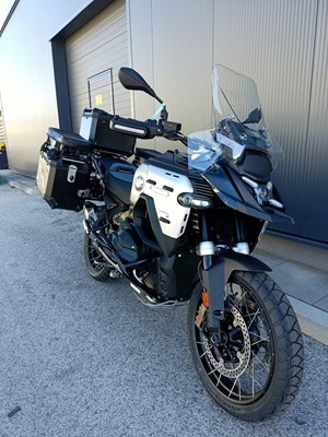 BMW R 1300 GS Adventure (black-storm metallic) - Bild 3