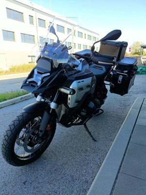 BMW R 1300 GS Adventure (black-storm metallic) - Bild 6