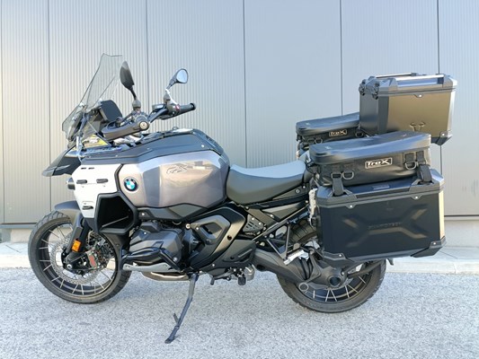 BMW R 1300 GS Adventure (black-storm metallic) - Bild 2
