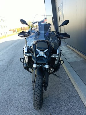 BMW R 1300 GS Adventure (black-storm metallic) - Bild 7