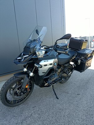 BMW R 1300 GS Adventure (black-storm metallic) - Bild 5