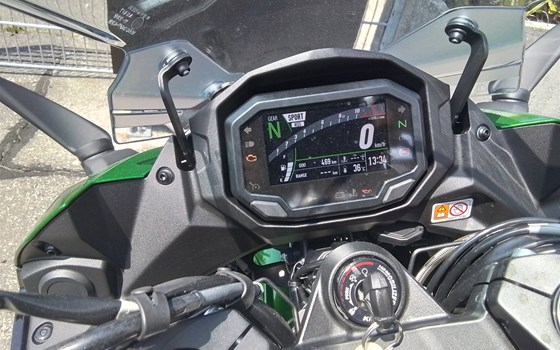 Gebrauchtmotorrad Kawasaki Ninja 1100SX SE - Bild 4