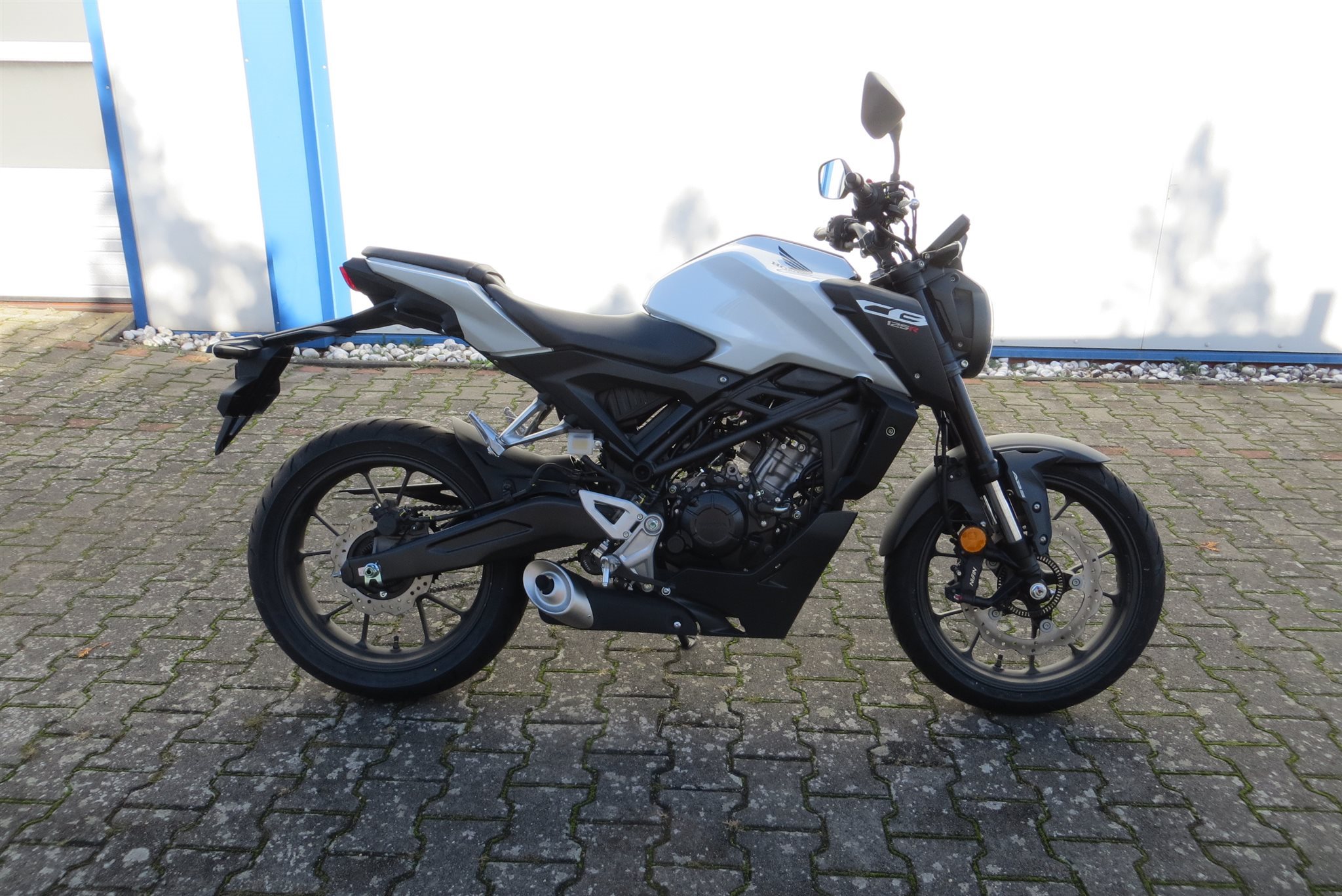 Honda CB125R