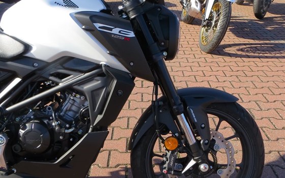Neufahrzeug Honda CB125R - Bild 3
