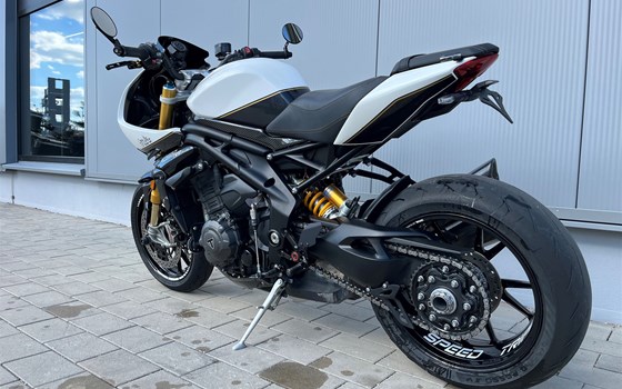 Gebrauchtmotorrad Triumph Speed Triple 1200 RR - Bild 12