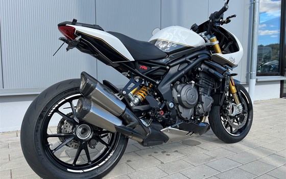 Gebrauchtmotorrad Triumph Speed Triple 1200 RR - Bild 3