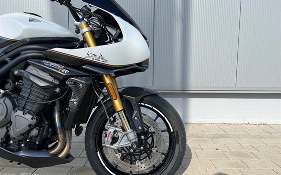 Gebrauchtmotorrad Triumph Speed Triple 1200 RR - Bild 5