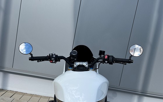 Gebrauchtmotorrad Triumph Speed Triple 1200 RR - Bild 7