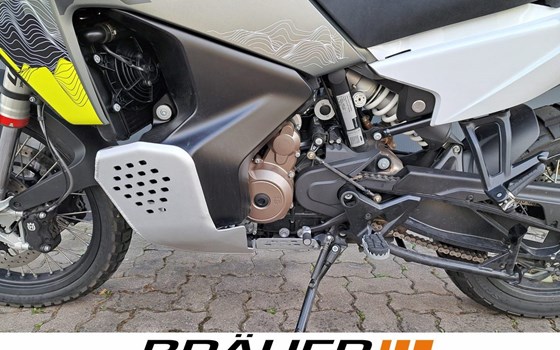 Gebrauchtmotorrad Husqvarna Norden 901 Expedition - Bild 11