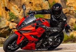 Neumotorrad Suzuki GSX-8R Daidai-Iro Power Edition