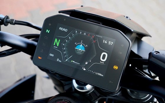 Neufahrzeug Kawasaki Z 900RS Black Edition - Bild 17