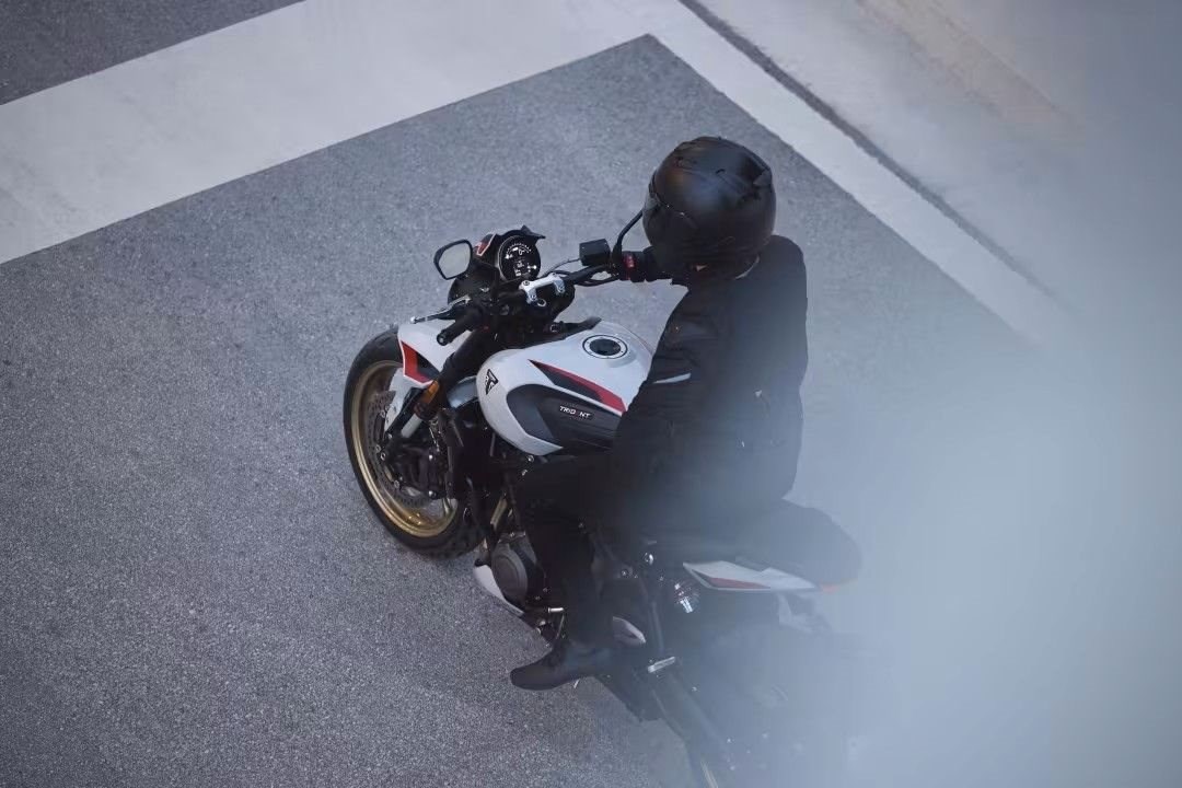 Angebot Triumph Trident 800