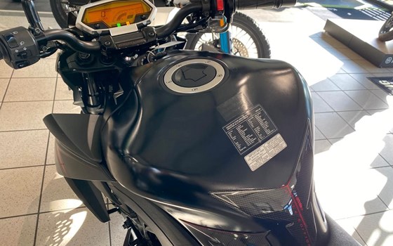 Gebrauchtmotorrad Kawasaki Z 1000 Black Edition - Bild 10