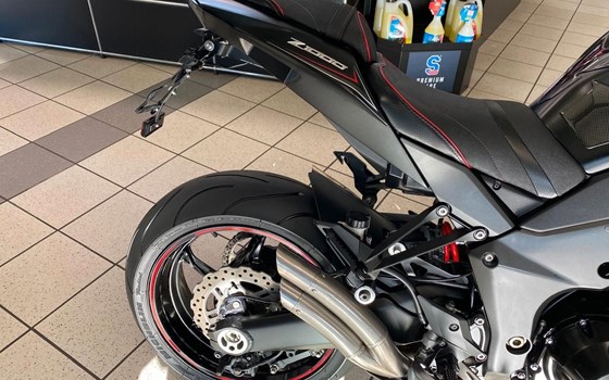 Gebrauchtmotorrad Kawasaki Z 1000 Black Edition - Bild 6
