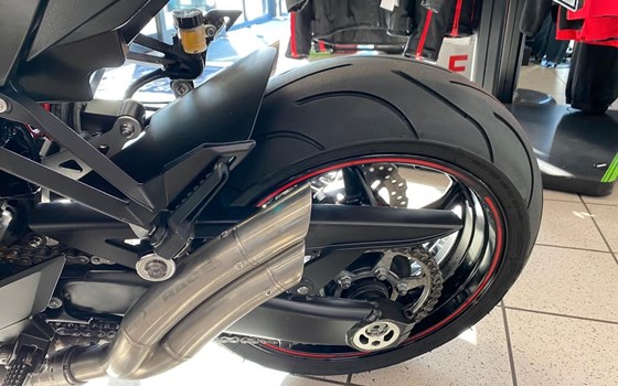 Gebrauchtmotorrad Kawasaki Z 1000 Black Edition - Bild 9