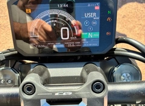 Gebrauchtmotorrad Honda CB 1000 R - Bild 11
