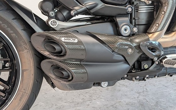 Gebrauchtmotorrad Triumph Rocket 3 TFC - Bild 10