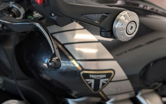 Gebrauchtmotorrad Triumph Rocket 3 TFC - Bild 12