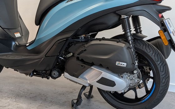 Gebrauchtmotorrad Piaggio Medley 125 S - Bild 9