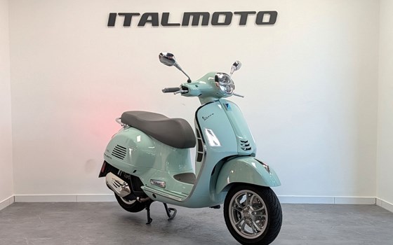 Gebrauchtmotorrad Vespa GTS 125 Super - Bild 1
