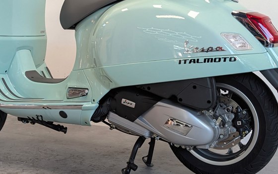 Gebrauchtmotorrad Vespa GTS 125 Super - Bild 10