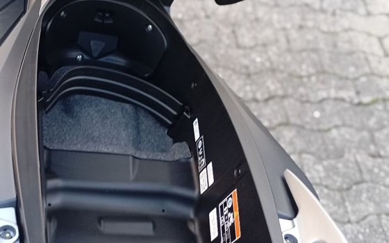Gebrauchtmotorrad Honda Forza 350 - Bild 11