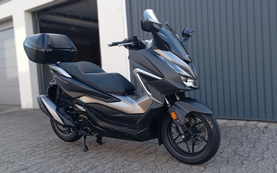 Gebrauchtmotorrad Honda Forza 350 - Bild 18