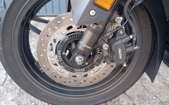 Gebrauchtmotorrad Honda Forza 350 - Bild 4