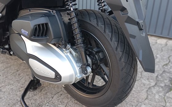 Gebrauchtmotorrad Honda Forza 350 - Bild 6