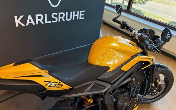 Gebrauchtmotorrad Triumph Street Triple RS - Bild 12