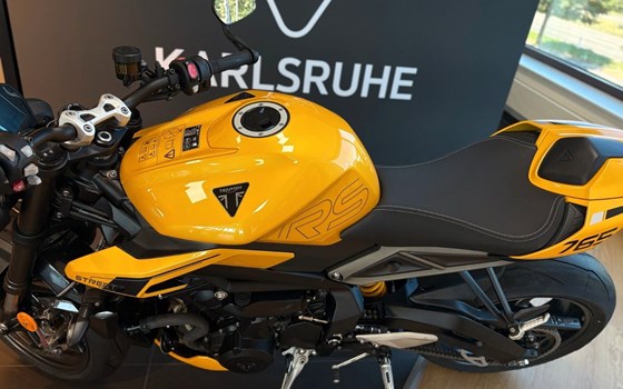Gebrauchtmotorrad Triumph Street Triple RS - Bild 2
