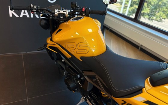 Gebrauchtmotorrad Triumph Street Triple RS - Bild 8