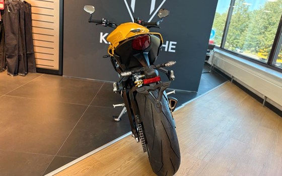 Gebrauchtmotorrad Triumph Street Triple RS - Bild 9