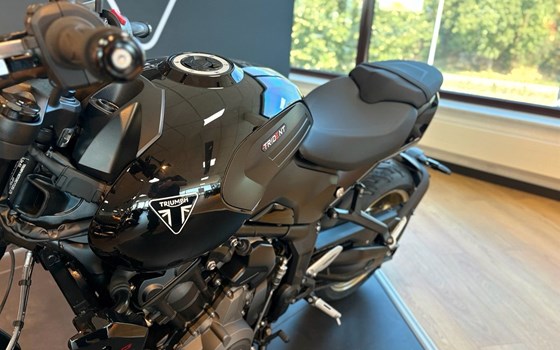 Gebrauchtmotorrad Triumph Trident 800 - Bild 6