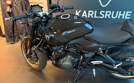 Gebrauchtmotorrad Triumph Trident 800 - Bild 7