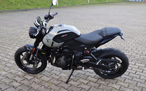 Gebrauchtmotorrad Triumph Trident 660 - Bild 14