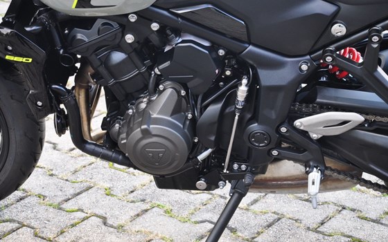 Gebrauchtmotorrad Triumph Trident 660 - Bild 15