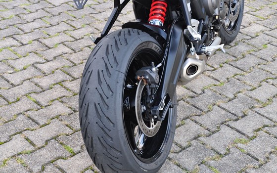 Gebrauchtmotorrad Triumph Trident 660 - Bild 9