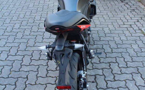 Neufahrzeug Aprilia Tuono 125 - Bild 4