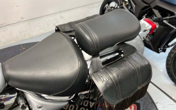Gebrauchtmotorrad Suzuki Intruder VL 125 LC - Bild 6