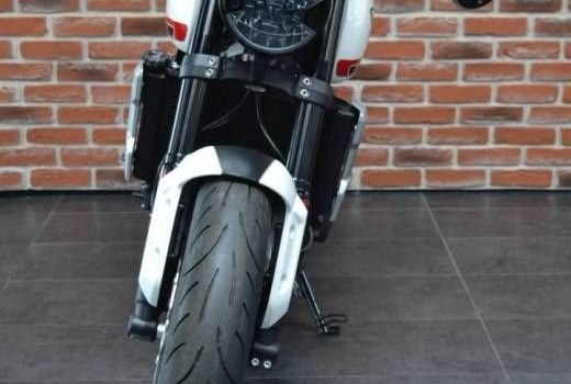 Gebrauchtmotorrad Triumph Trident 660 - Bild 3