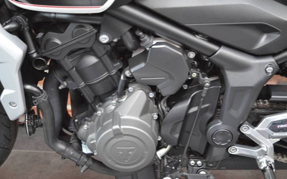 Gebrauchtmotorrad Triumph Trident 660 - Bild 7