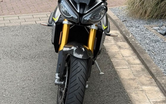 Gebrauchtmotorrad Triumph Speed Triple 1200 RS - Bild 3