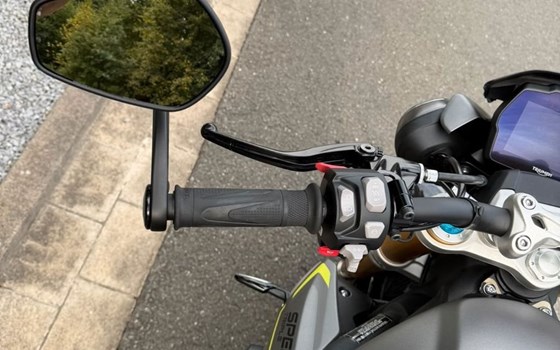 Gebrauchtmotorrad Triumph Speed Triple 1200 RS - Bild 8