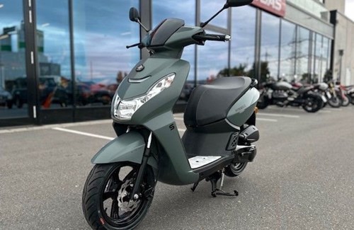Neumotorrad Peugeot Kisbee 50 Shadow
