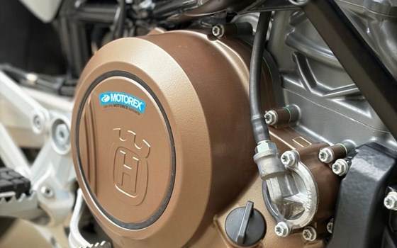 Gebrauchtmotorrad Husqvarna 701 Supermoto - Bild 7